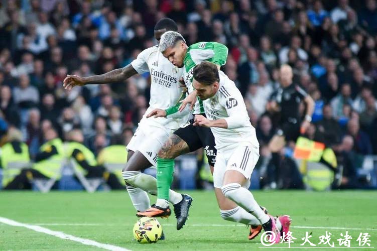 西甲 | 贡萨洛“帽子戏法” 皇马5:1大胜贝蒂斯